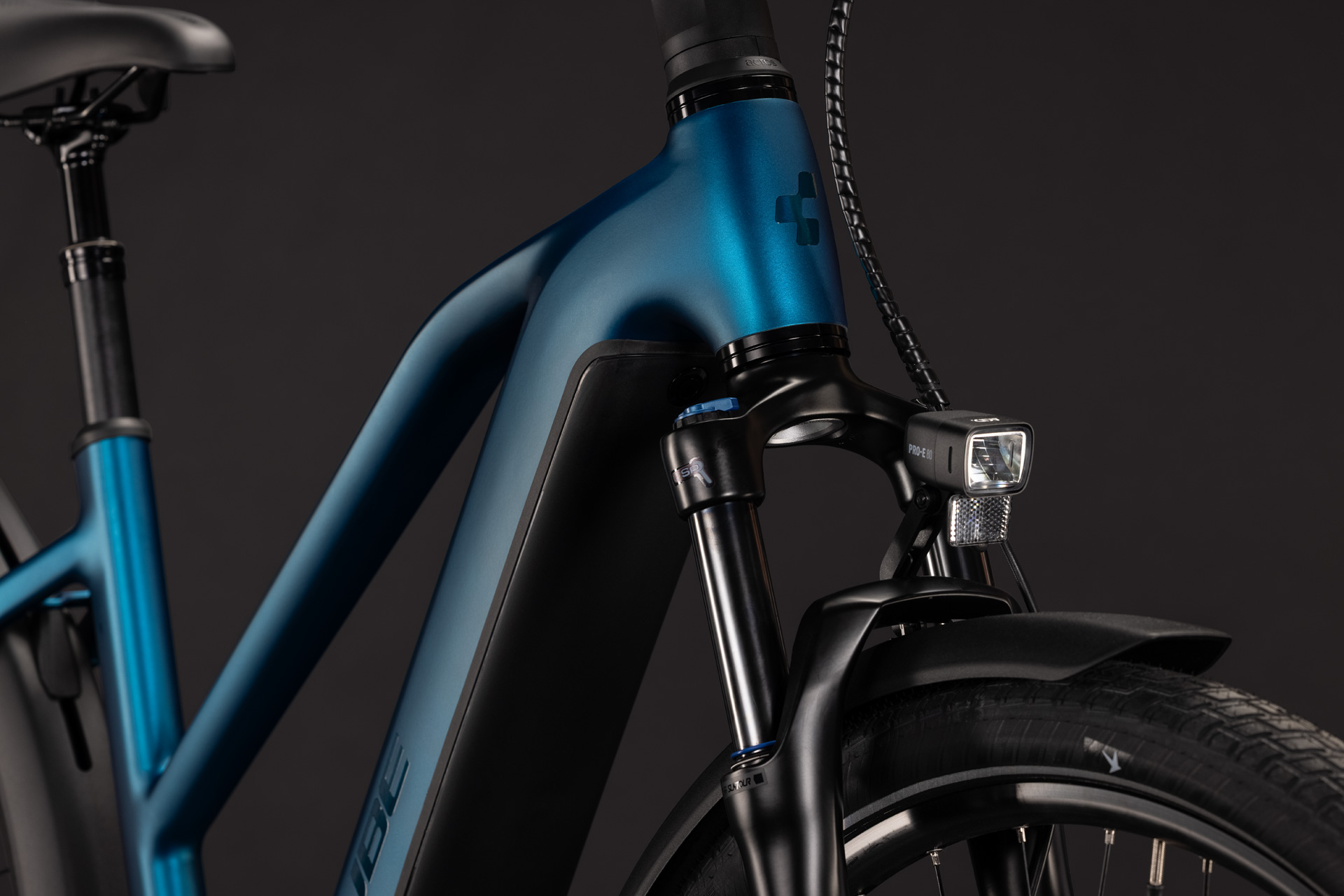Cube Touring Hybrid Pro 800 electricblue´n´prizm 2027