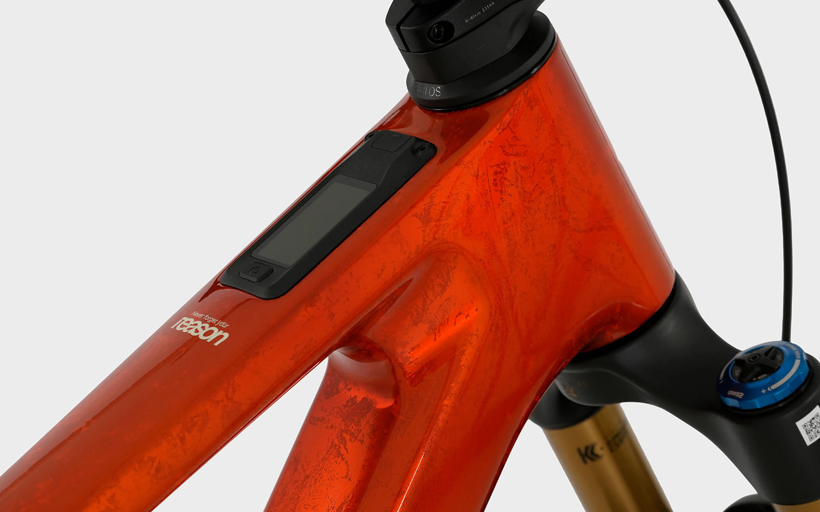 Megamo Reason AIR CRB 03 AXS 800 Wh Amber Orange 2027